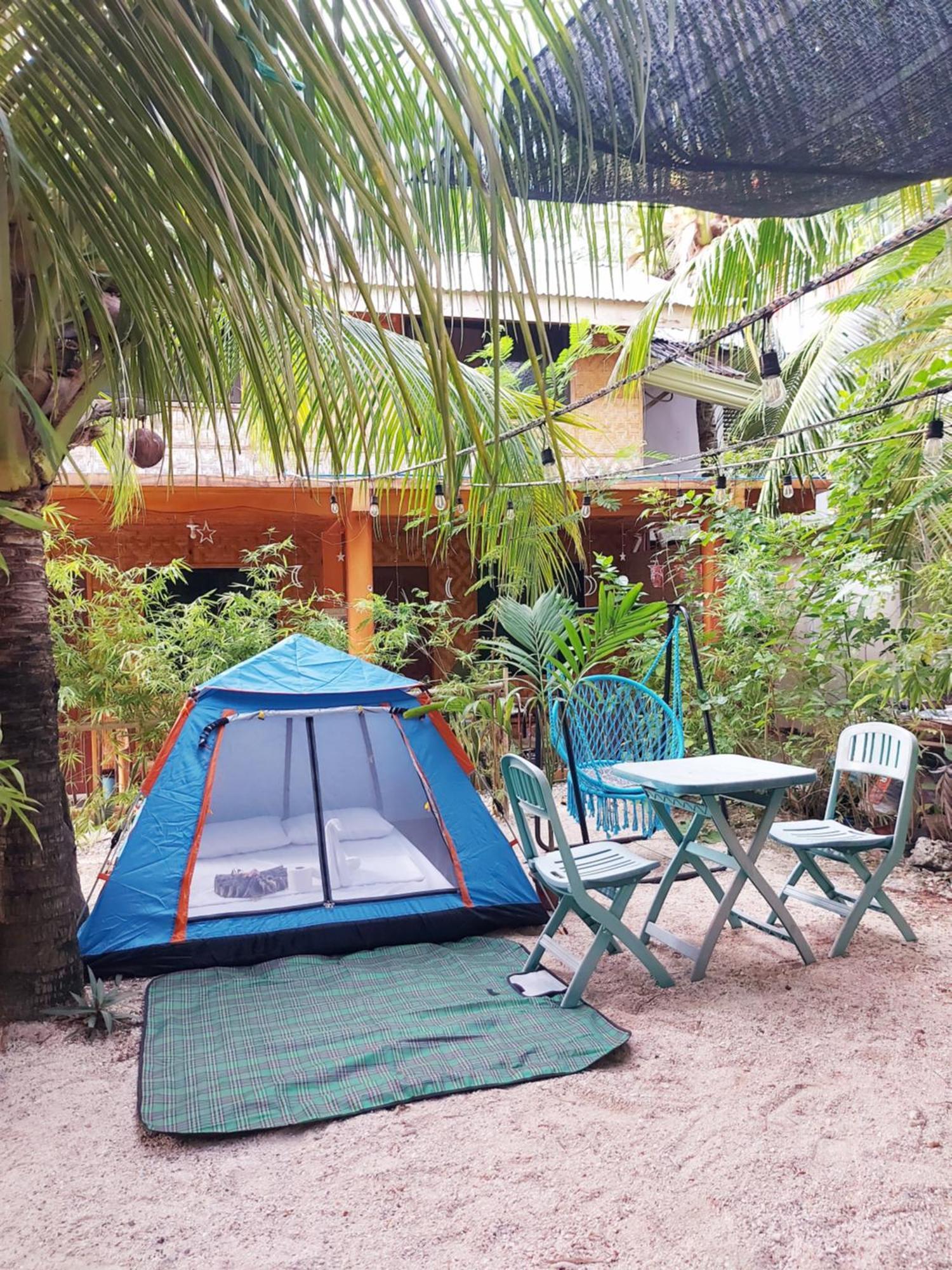 New Village Lodge Oslob Exterior foto